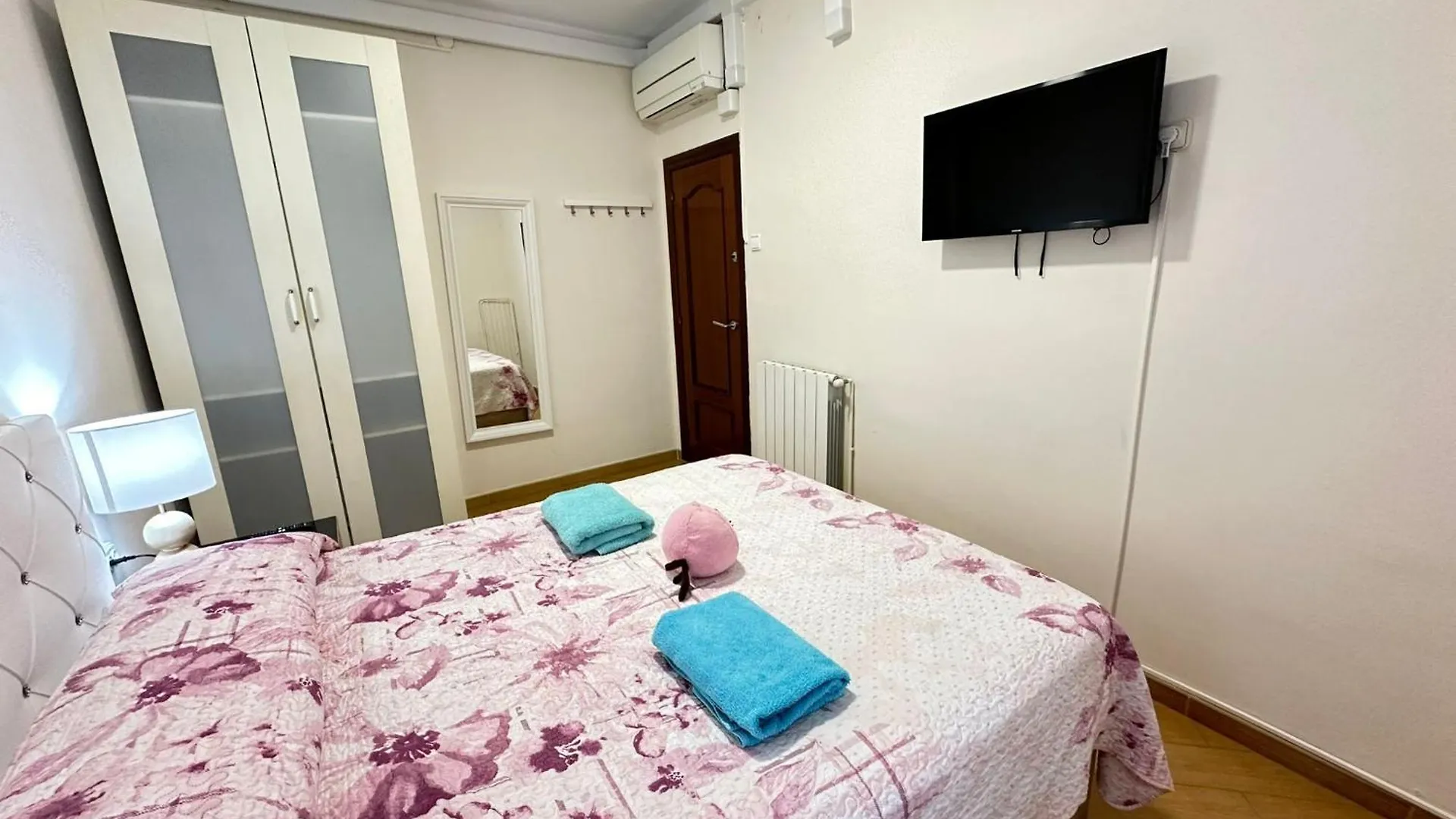 Alojamiento Valencia Barcelona Bed and breakfast